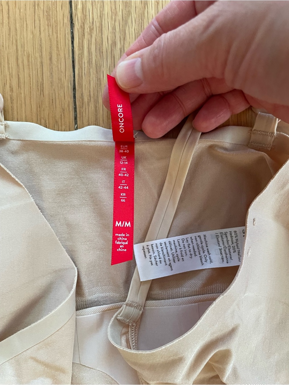 Spanx OnCore Mid-thigh Bodysuit M - Picture 4 of 5